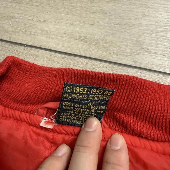 Vintage 1993 Body Glove Red Nylon Bomber Jacket Size L - Picture 5 of 8